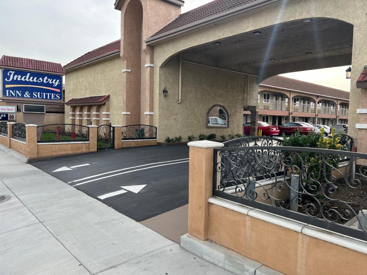 Industry Inn & Suites La Puente Exterior foto