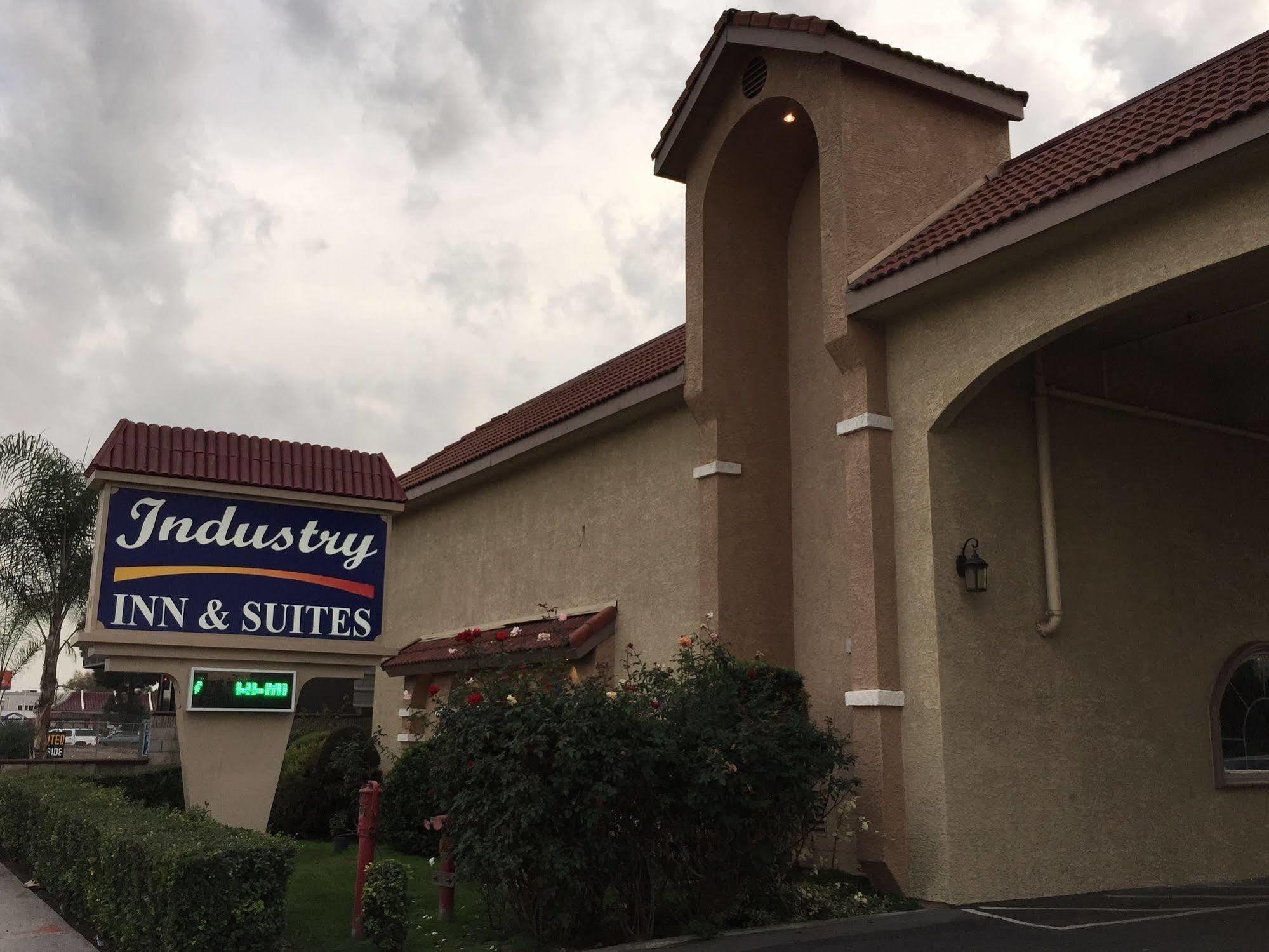 Industry Inn & Suites La Puente Exterior foto
