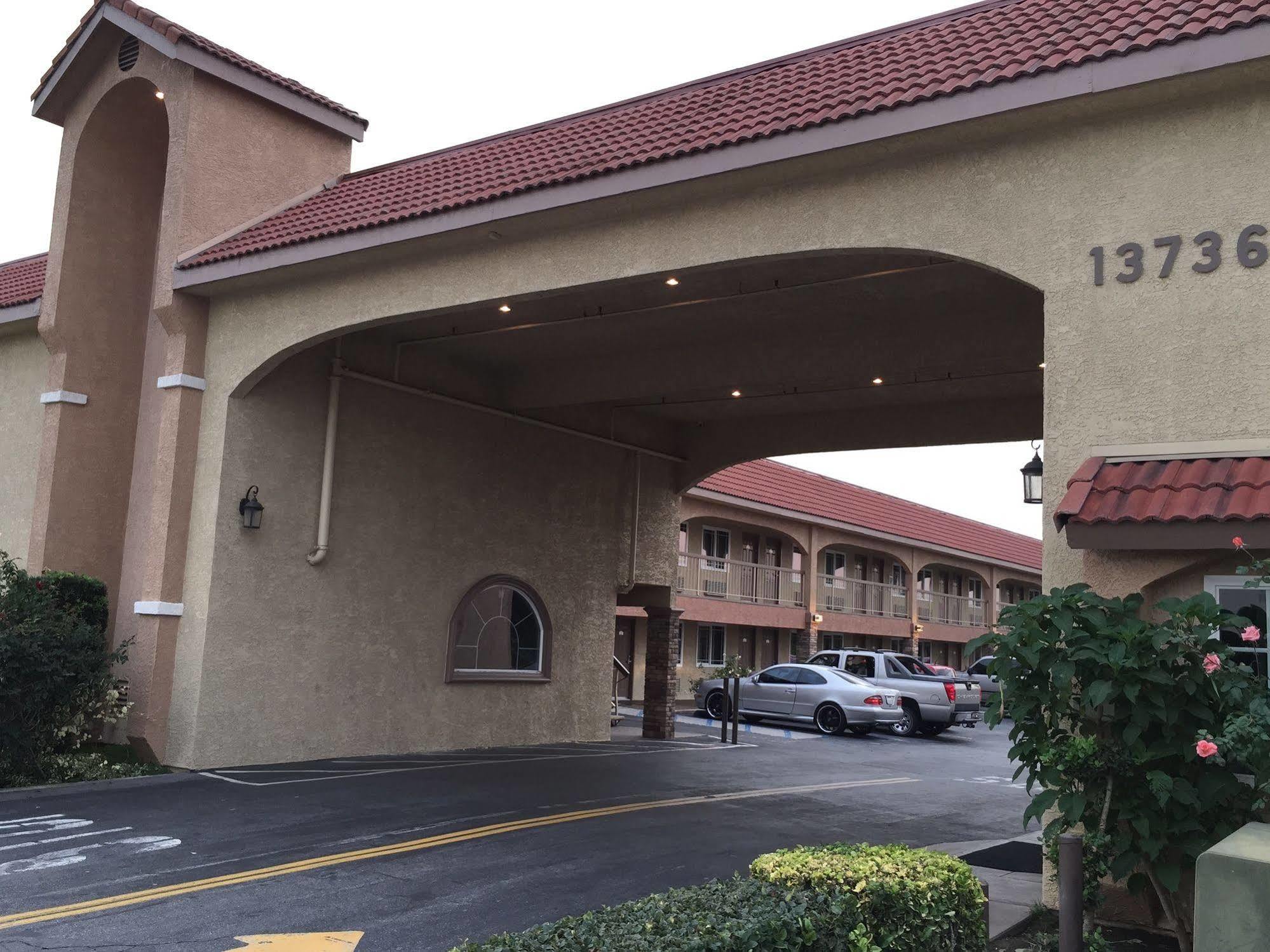 Industry Inn & Suites La Puente Exterior foto
